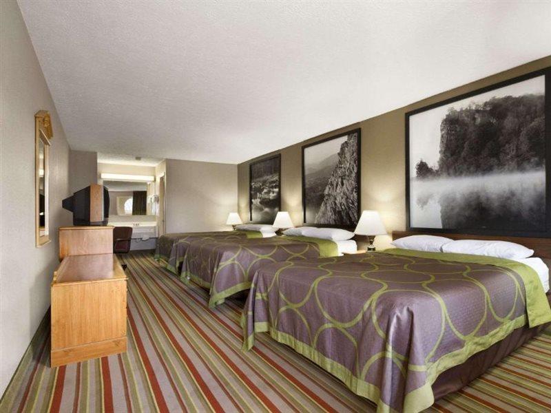 Super 8 By Wyndham Fort Chiswell Wytheville Area Max Meadows Buitenkant foto